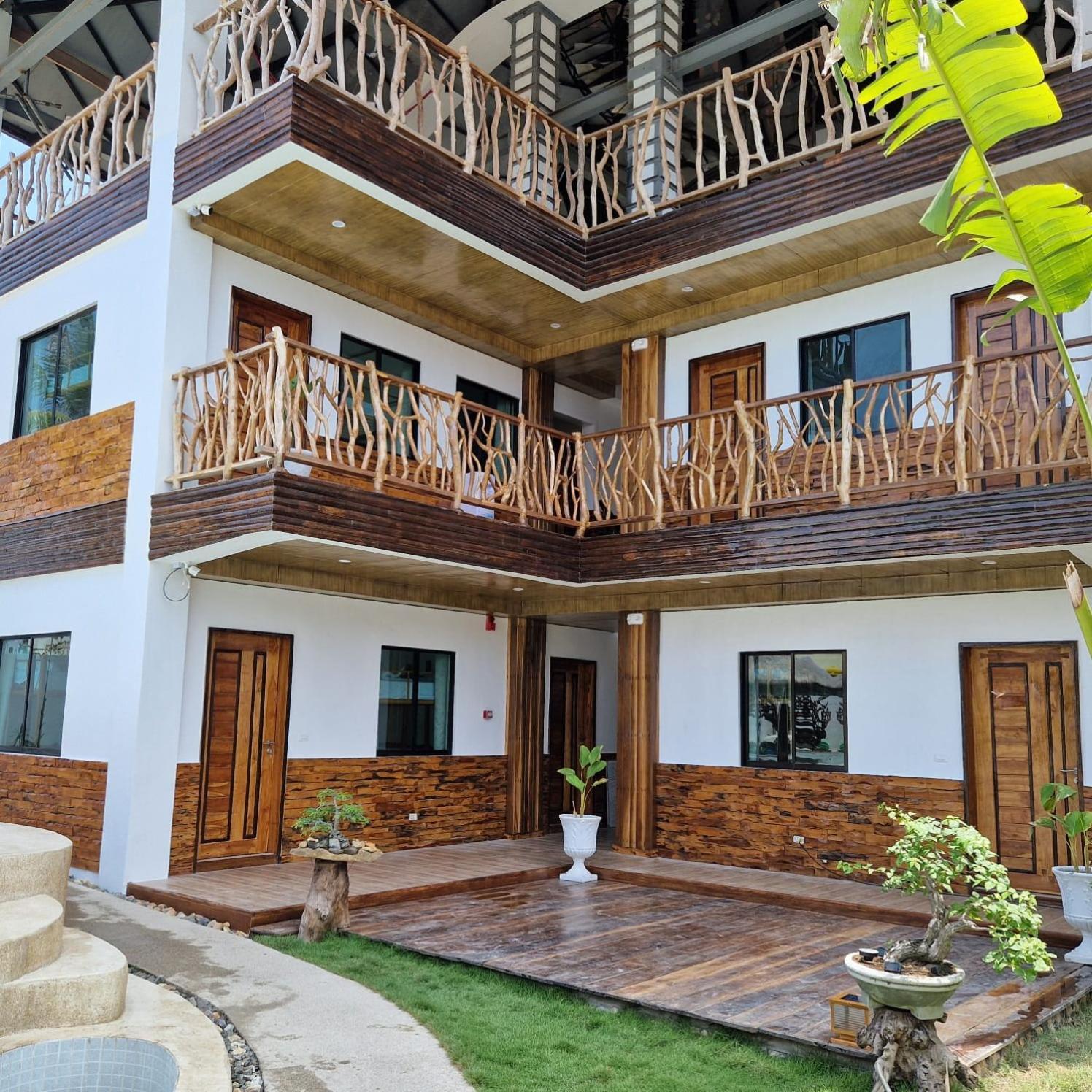 The Hat Trick Hostel Basdiot Bagian luar foto